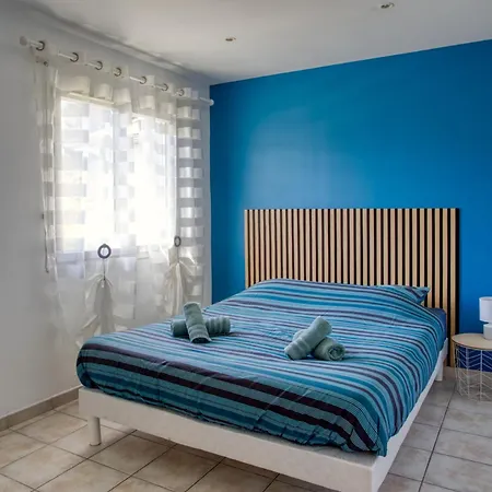 Superbe Villa, 4 Chambres, Parking, Garage Et Piscine فيلة جينا